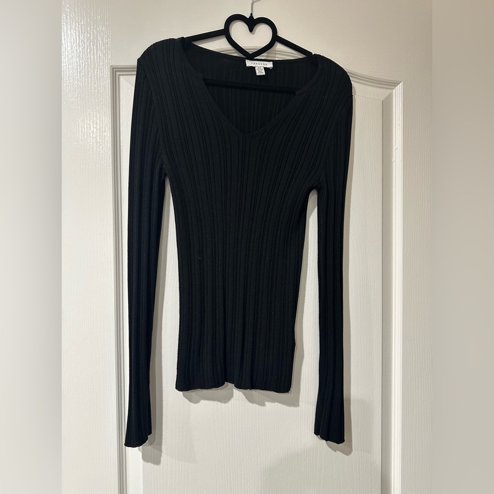 Top shop-ribbed sweater-black.  Size 8-10 flawless!